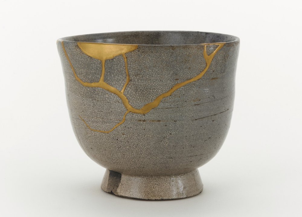 Kintsugi (金継ぎ): Kırık Çanak Çömlekleri Altınla Onarma Sanatı Satsuma esyasi min 1